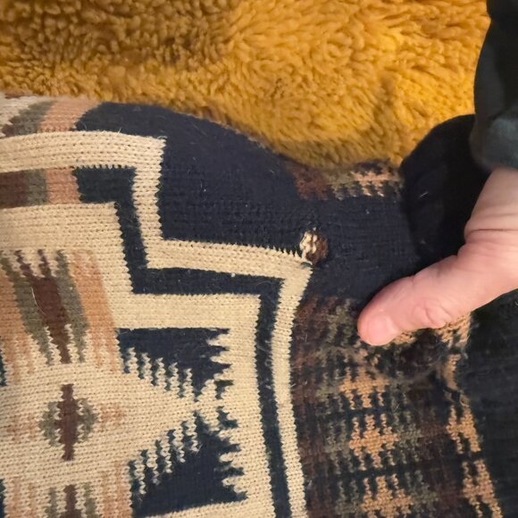 Pendleton Harding Pet Sweater Size Large - Picture 9 of 10